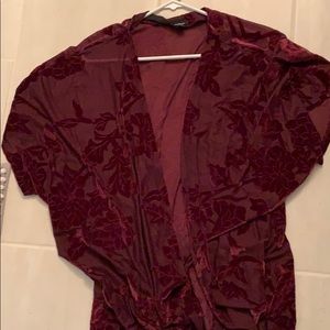 Maroon kimono